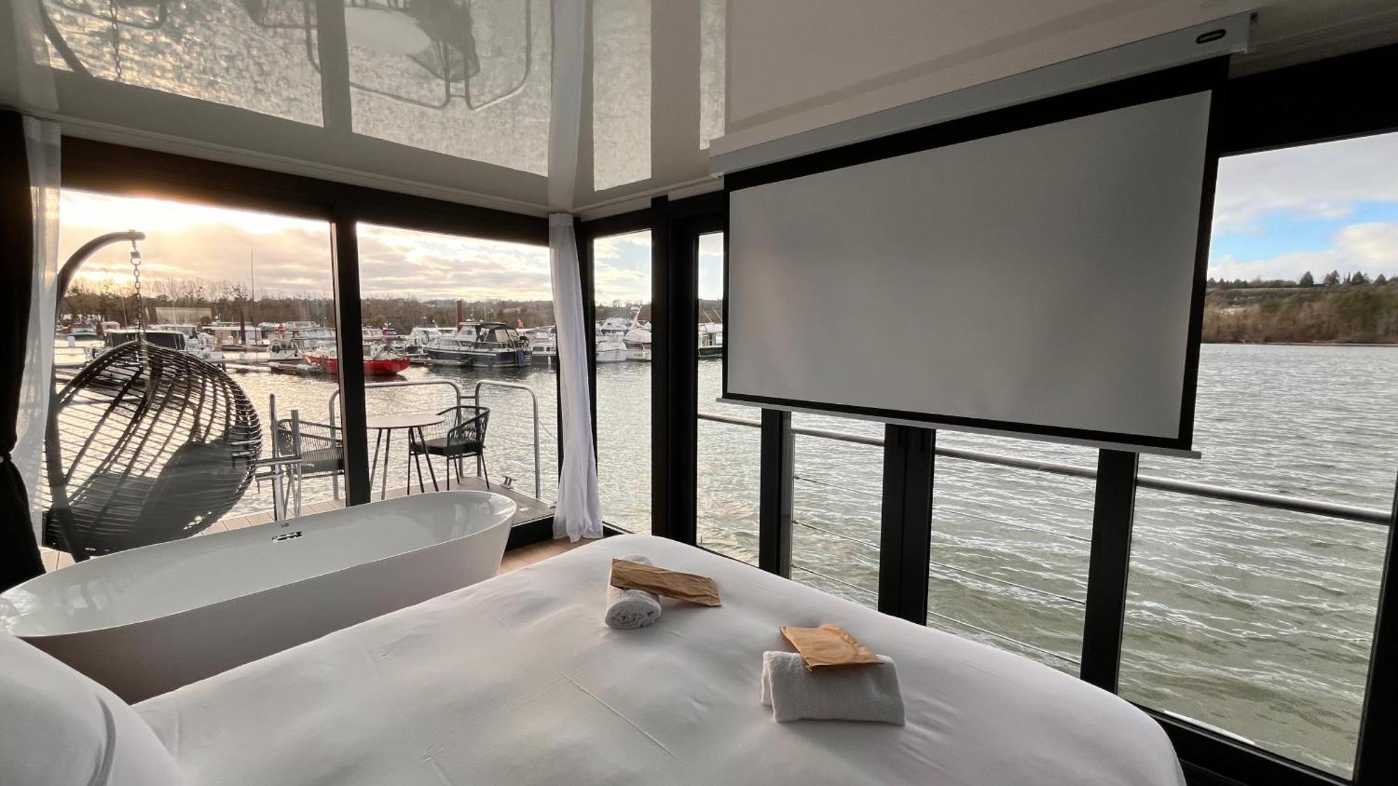 L'Escale Royale Saint-Martin-La-Garenne Port Ilon - Seine - Giverny ภายนอก รูปภาพ